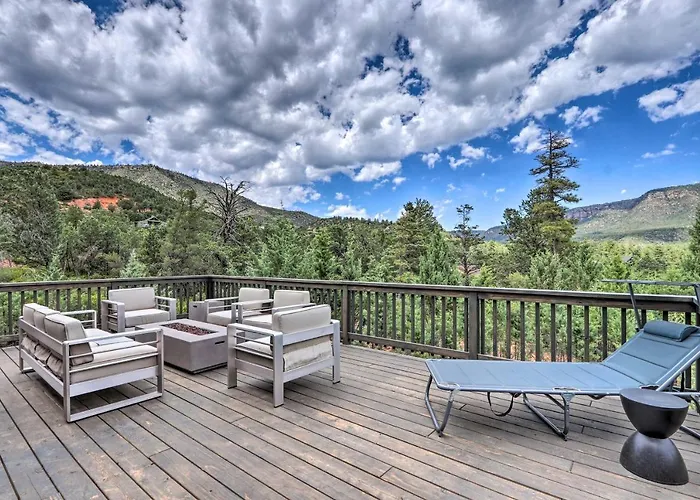Fire Pit, Deck & Mtn Views: Upscale Cabin! *