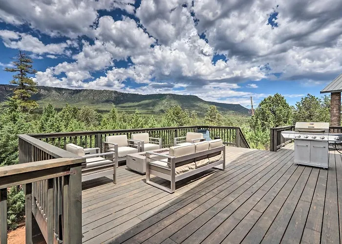 Fire Pit, Deck & Mtn Views: Upscale Cabin! *
